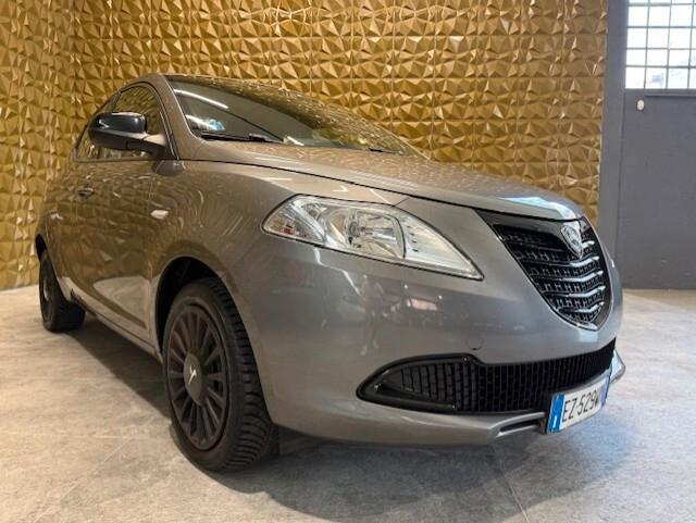 Lancia Ypsilon 1.2 69 CV 5 porte Gold