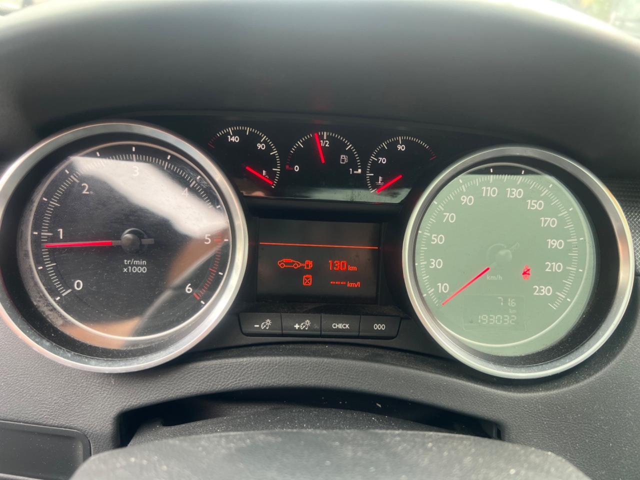 Peugeot 508 2.0 HDi 163CV SW Ciel Allure