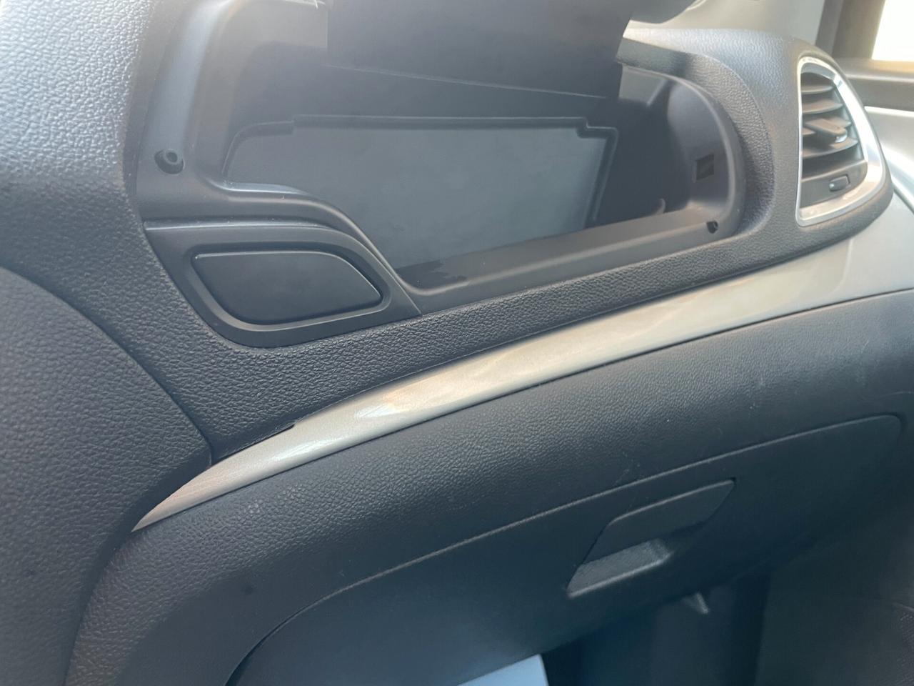 Opel Mokka BENZINA - NEOPATENTATI AREA B MILANO