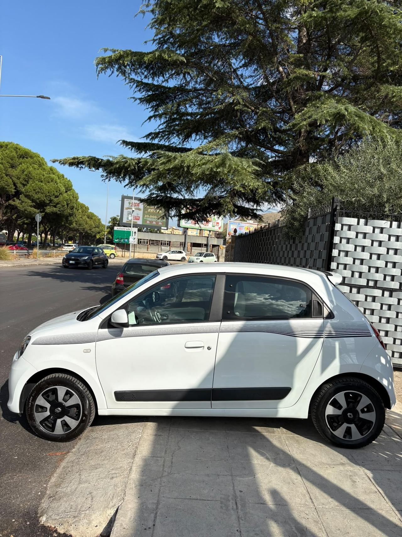 Renault Twingo 1.0 benzina
