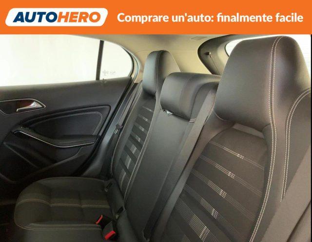 MERCEDES-BENZ GLA 200 d Automatic Sport