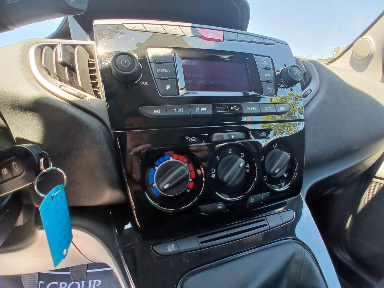 Lancia Ypsilon 1.0 FireFly 5p S&S Hybryd Gold