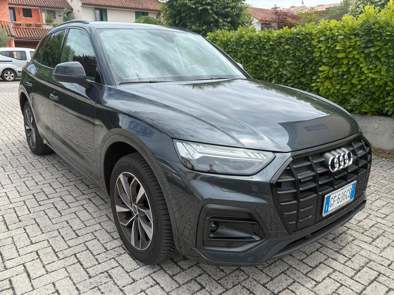 Audi Q5 40 TDI 204 CV quattro Book service AUDI