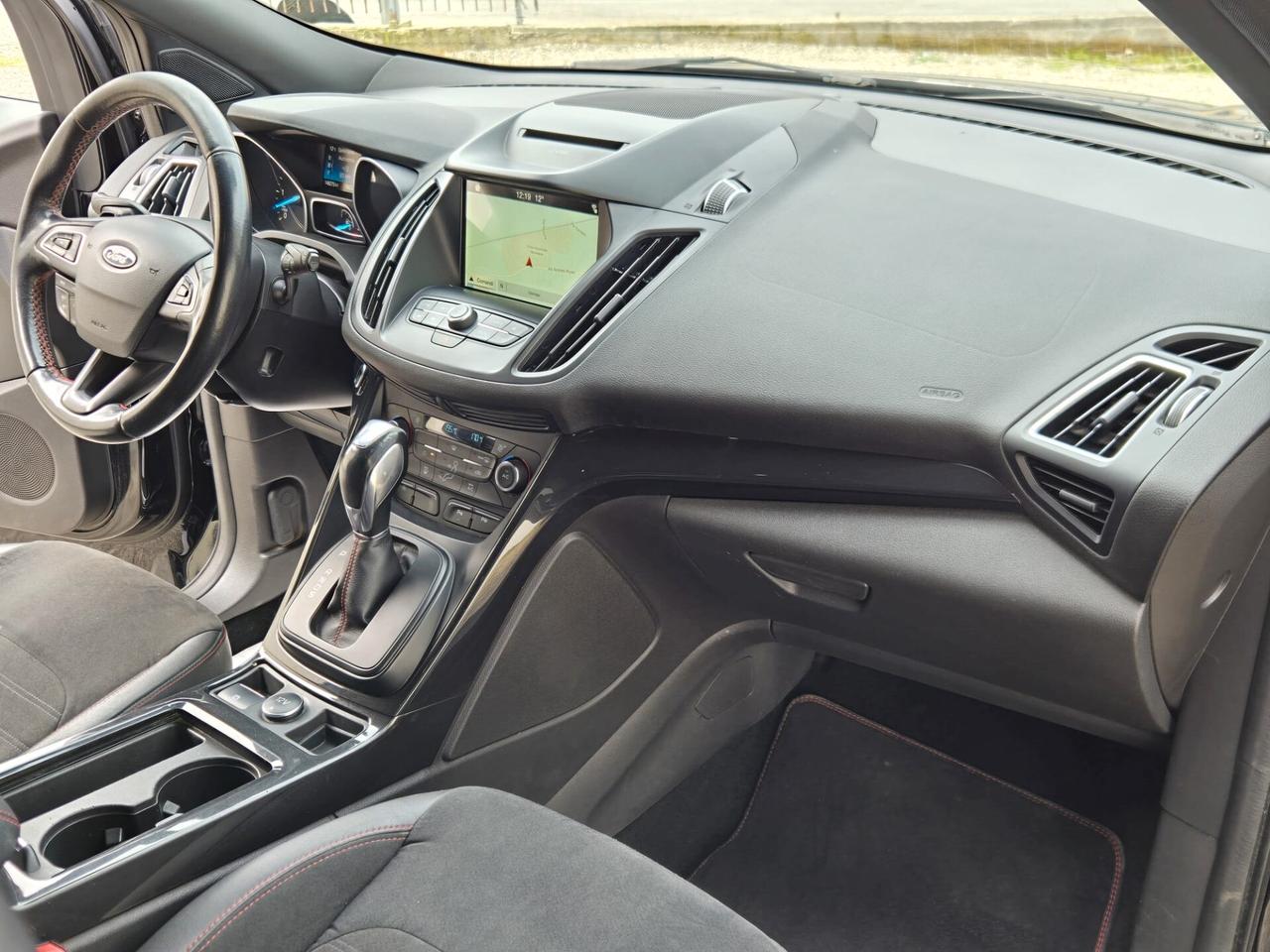 Ford Kuga 2.0 TDCI 120 CV S&S 2WD Powershift ST-Line