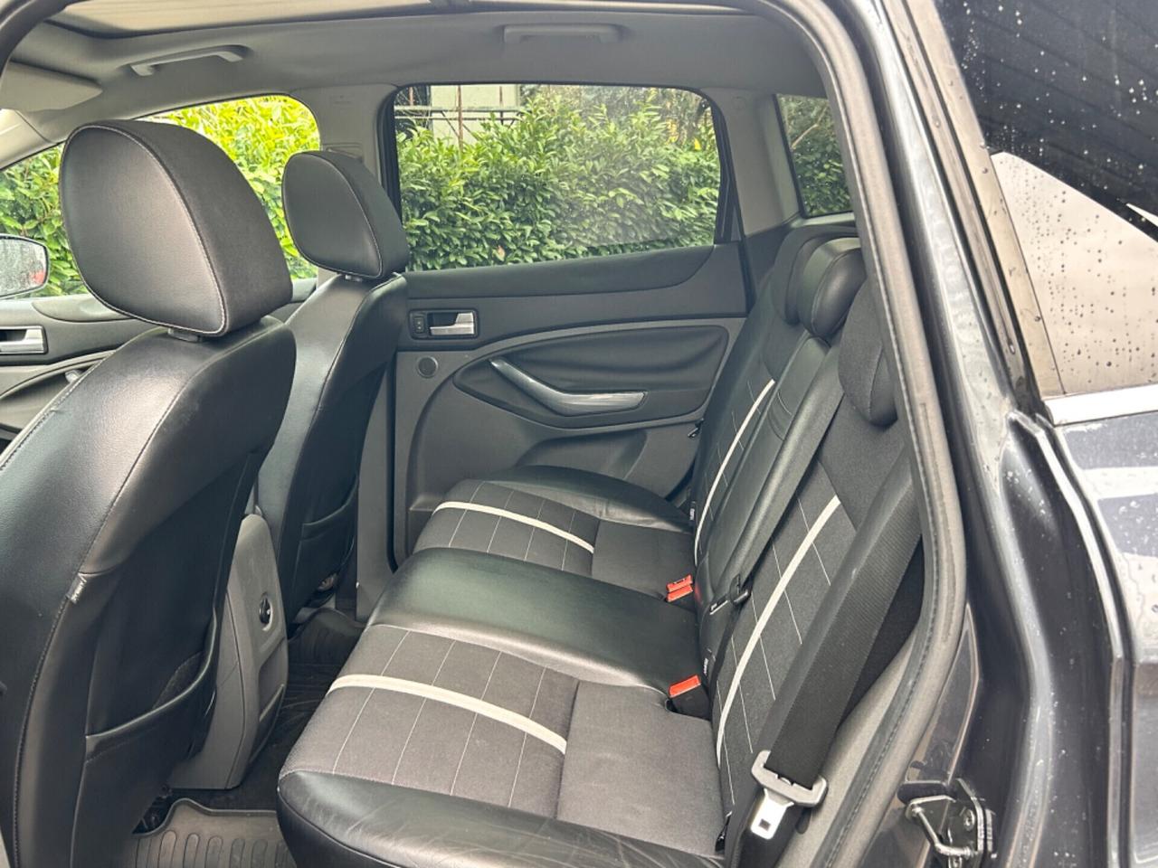 Ford Kuga 2.0 TDCi 136 CV 4WD Titanium