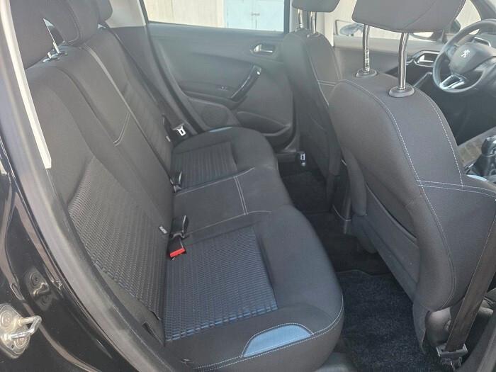 Peugeot 208 1.2 VTi 82 CV 5 porte Allure