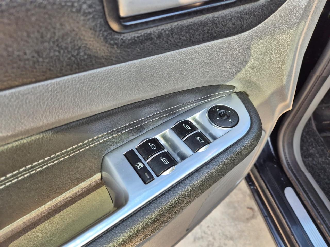 Ford Focus 2.0 (145CV) 5p. GPL TITANIUM