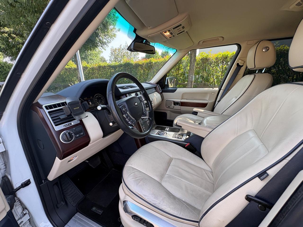 Land Rover Range 4.4 TDV8 Autobiography