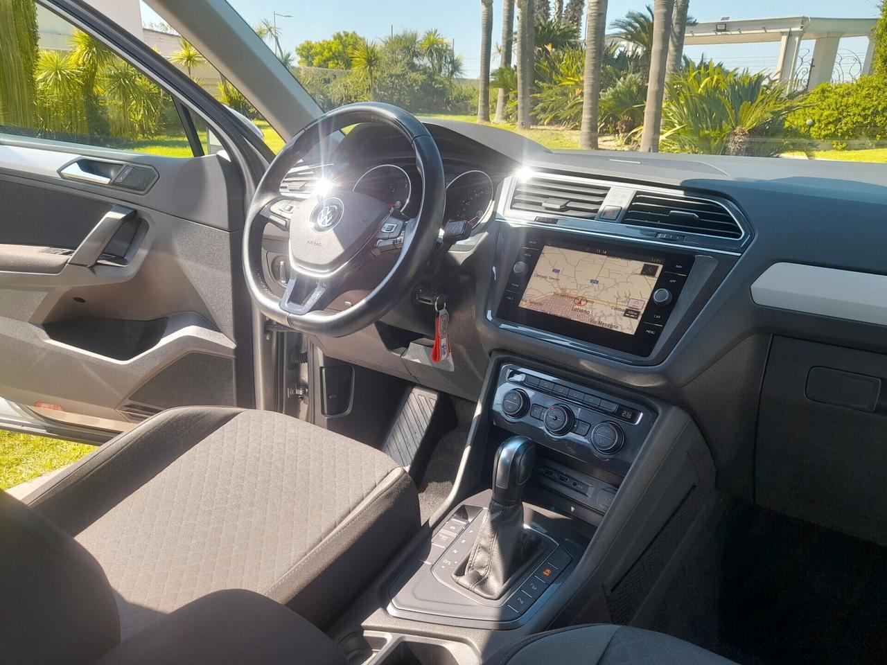 Volkswagen Tiguan 2.0 TDi DSG *FULL OPT* daVETRINA