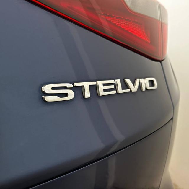 ALFA ROMEO Stelvio 2.2 Turbodiesel 160 CV AT8 RWD Business