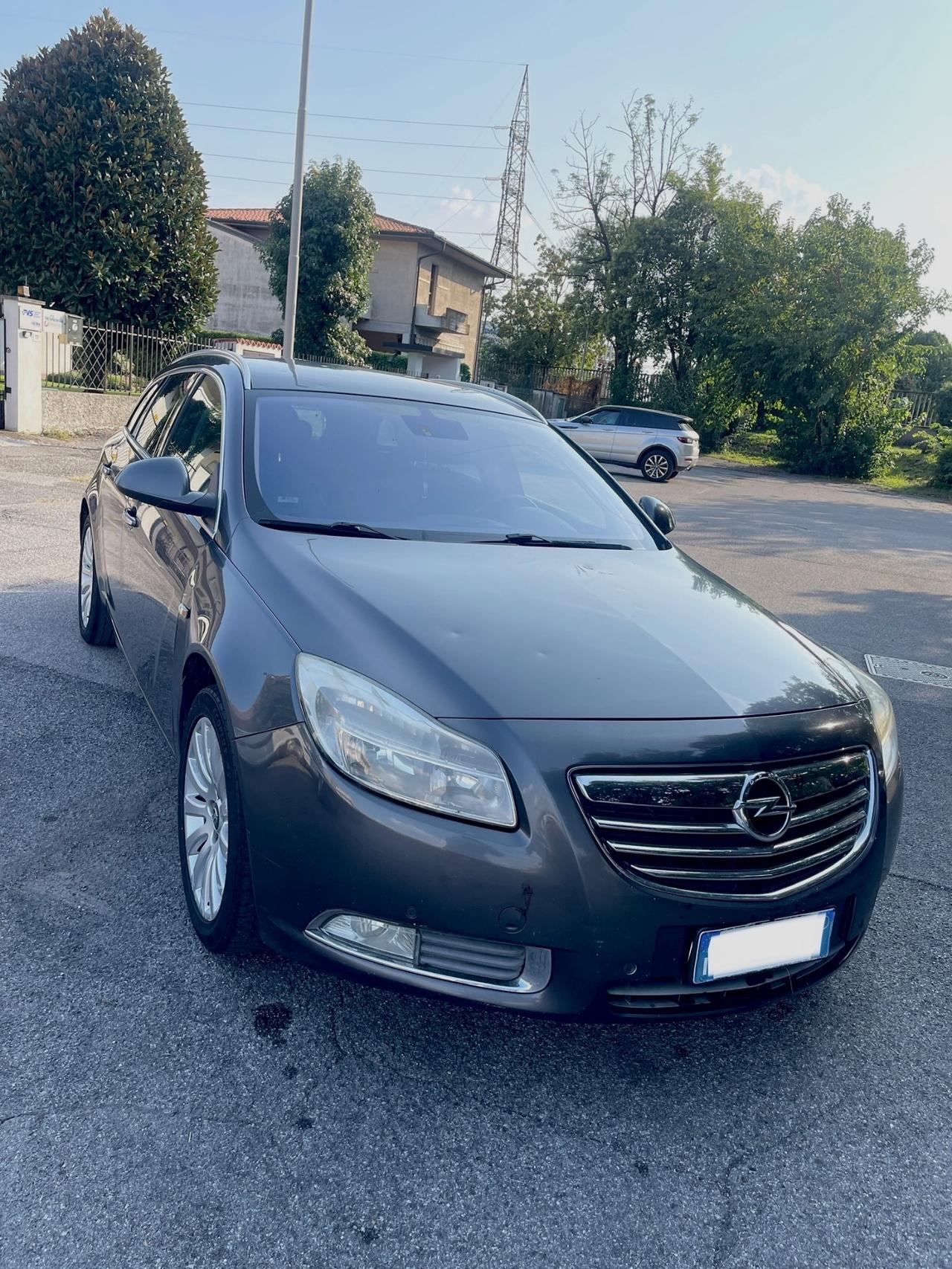 Opel Insignia 2.0 CDTI Sports Tourer Cosmo 2011