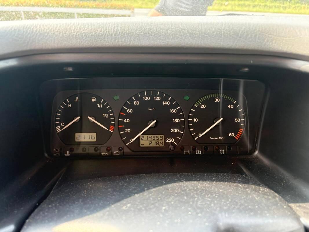 Volkswagen Caravelle 2.0