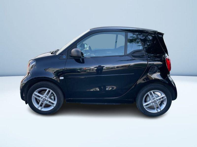 smart fortwo EQ PURE 4,6KW