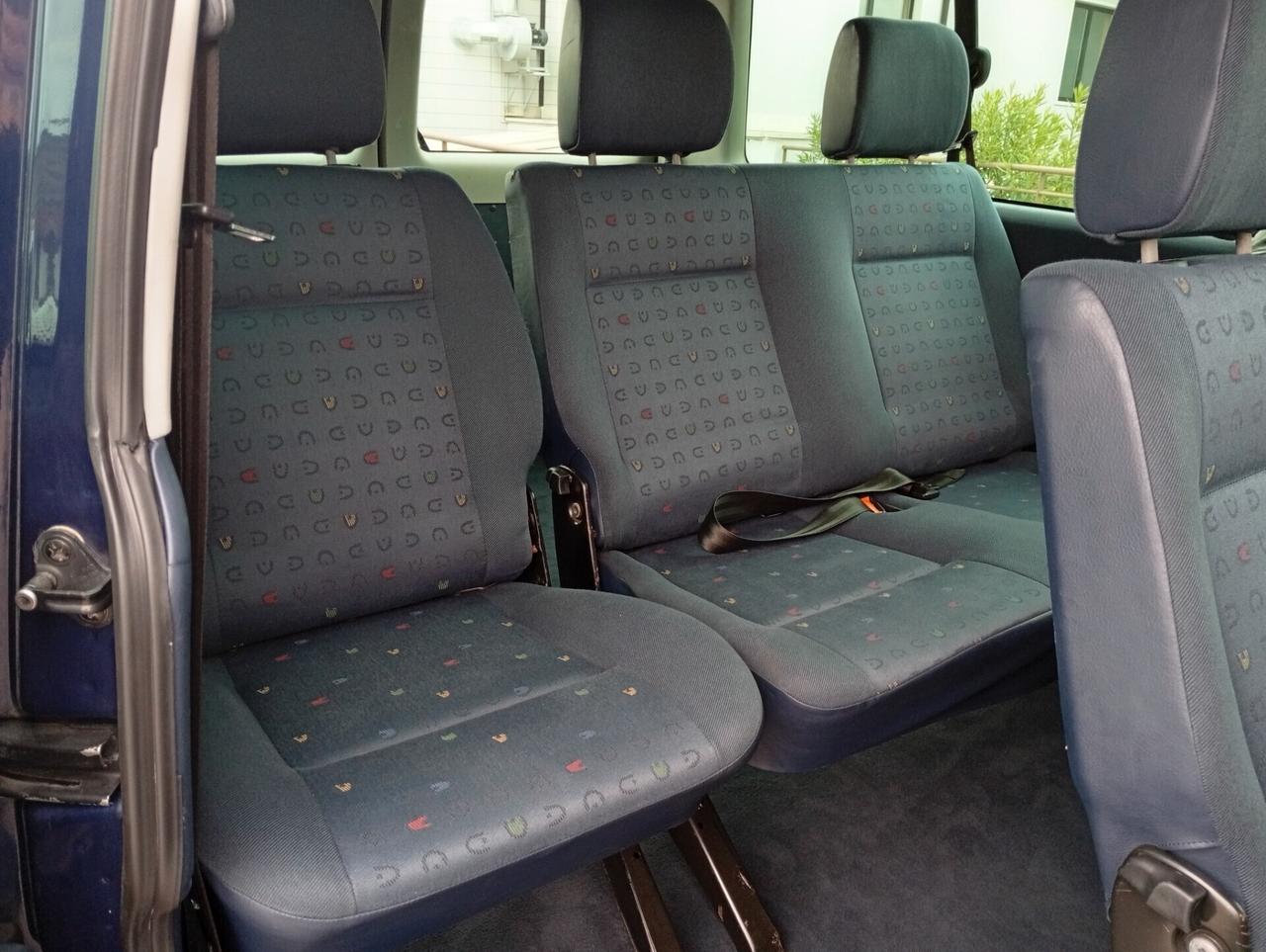 Volkswagen Caravelle/Multivan Multivan 2.5 TDI/102CV