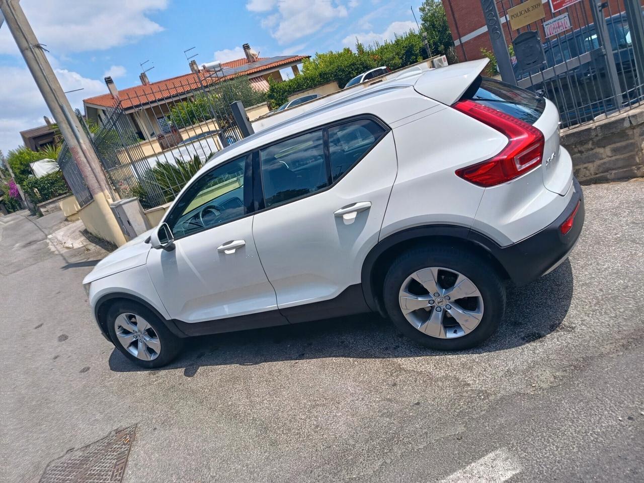 Volvo XC40 D4 AWD Geartronic Business