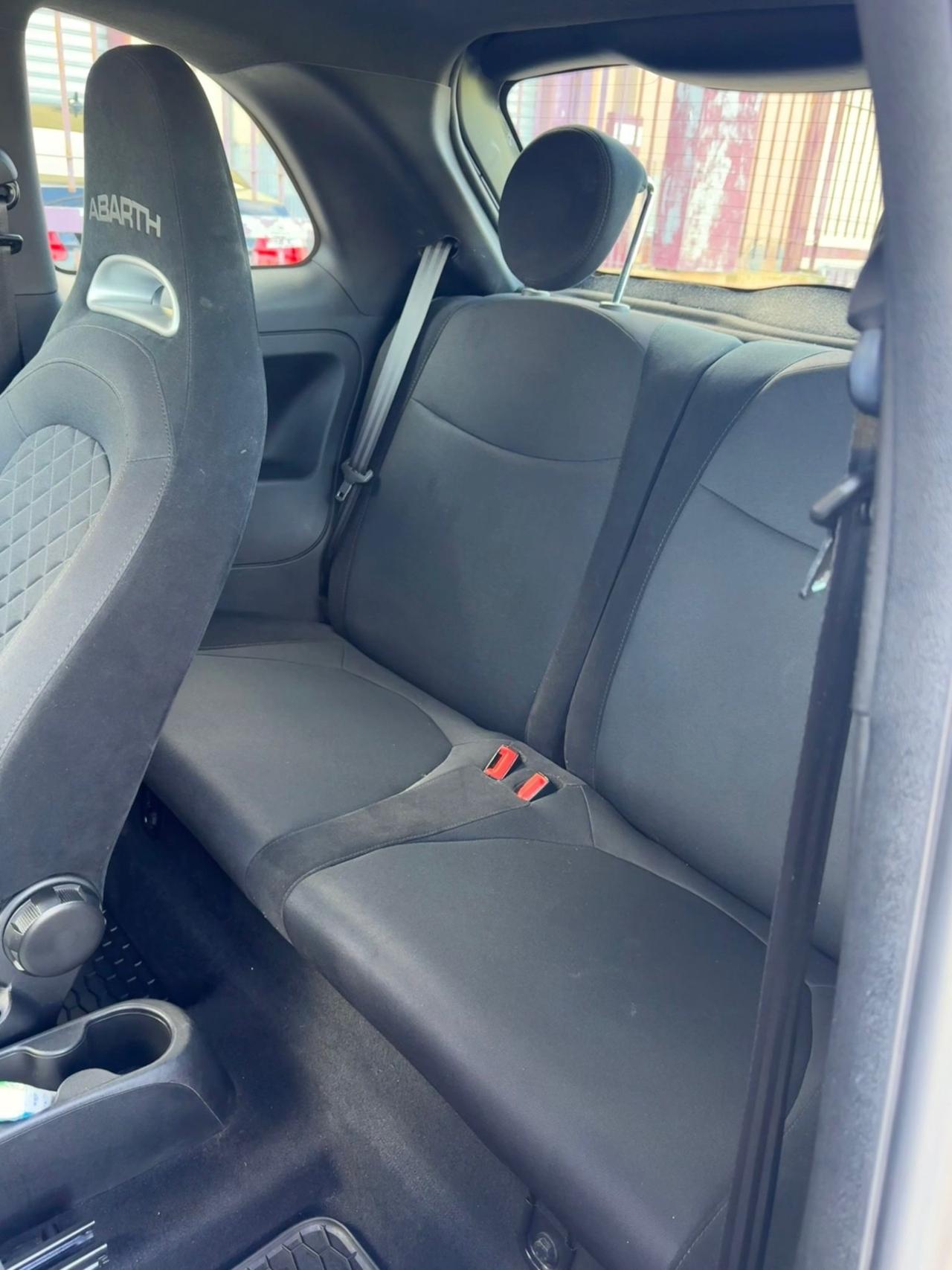 Abarth 595 1.4 Turbo T-Jet 165 CV Turismo