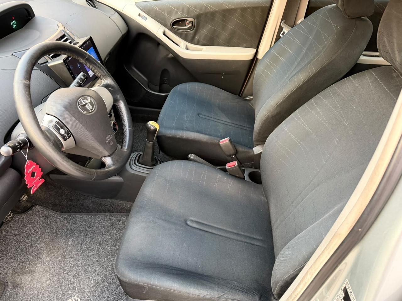 Toyota Yaris 1.0 5 porte