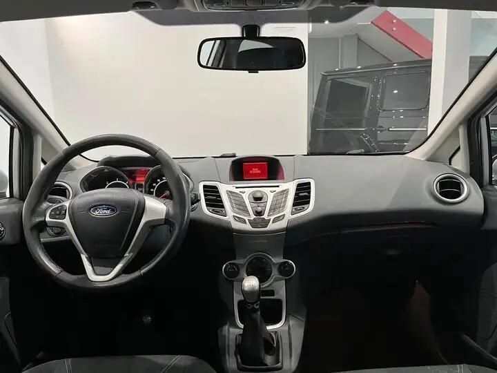 Ford Fiesta 1.4 TDCi 70CV 3 porte Titanium