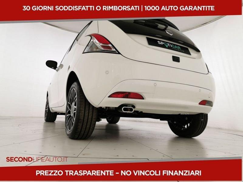 Lancia Ypsilon 1.0 firefly hybrid Platino s&s 70cv