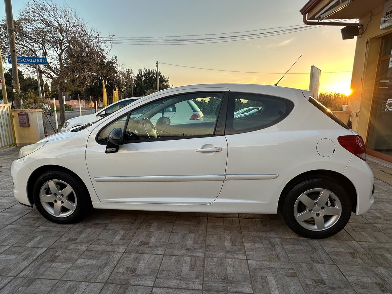 Peugeot 207 1.4 HDi 70CV 3p. Active