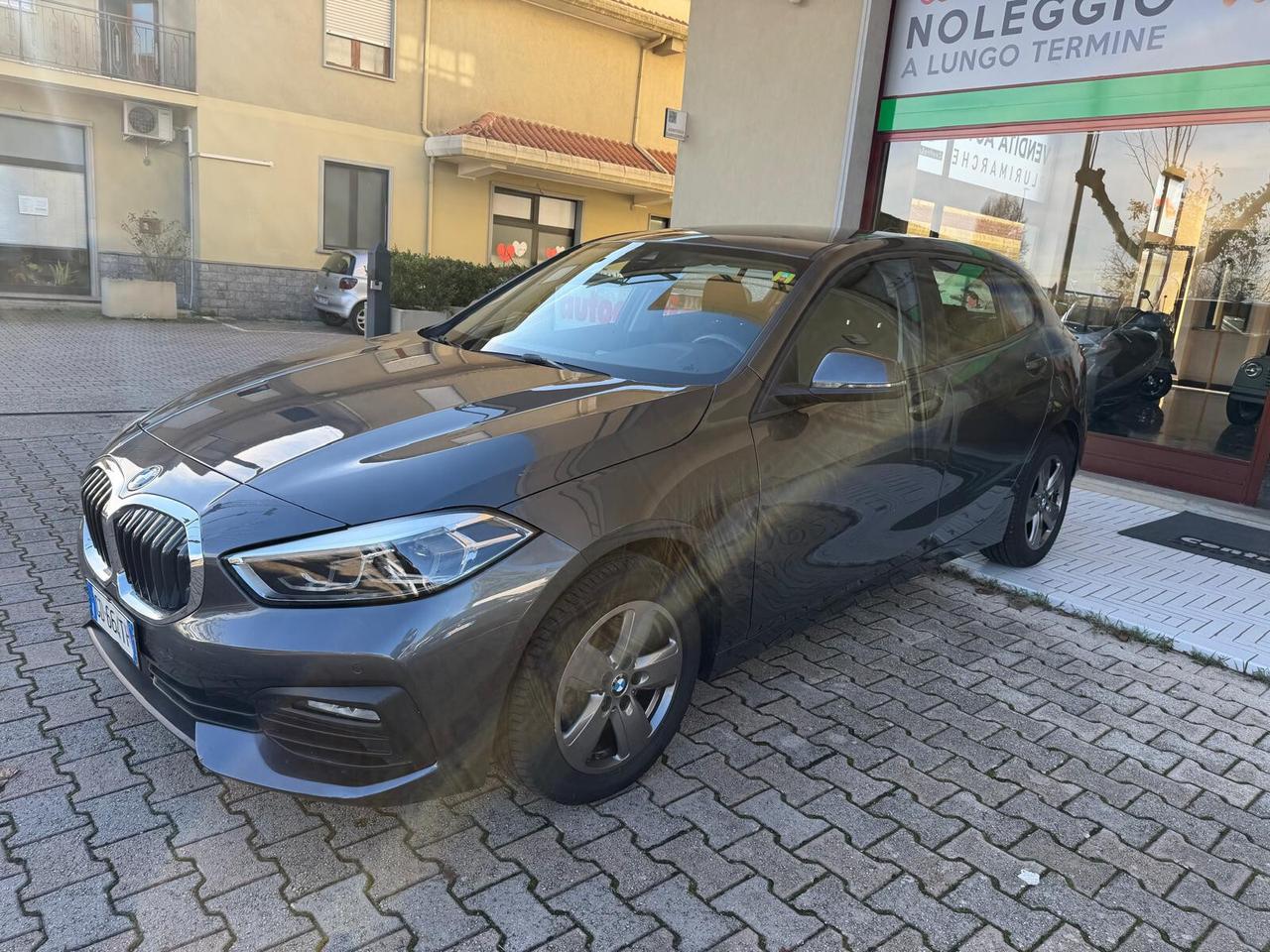 Bmw 116 116d 5p. Business Advantage