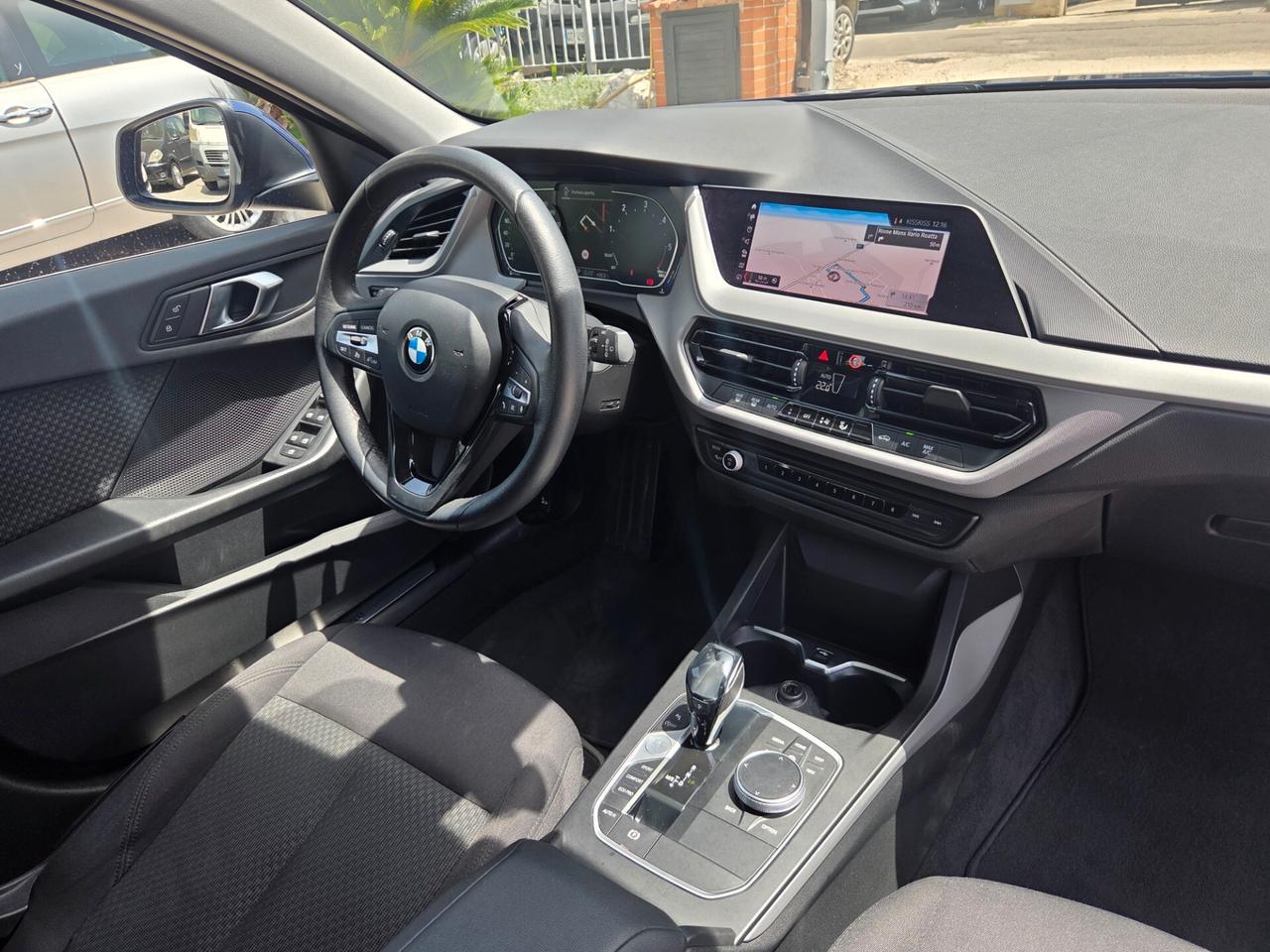 Bmw 1 F40 116d 5p. Business Advantage - 2020 DA VETRINA
