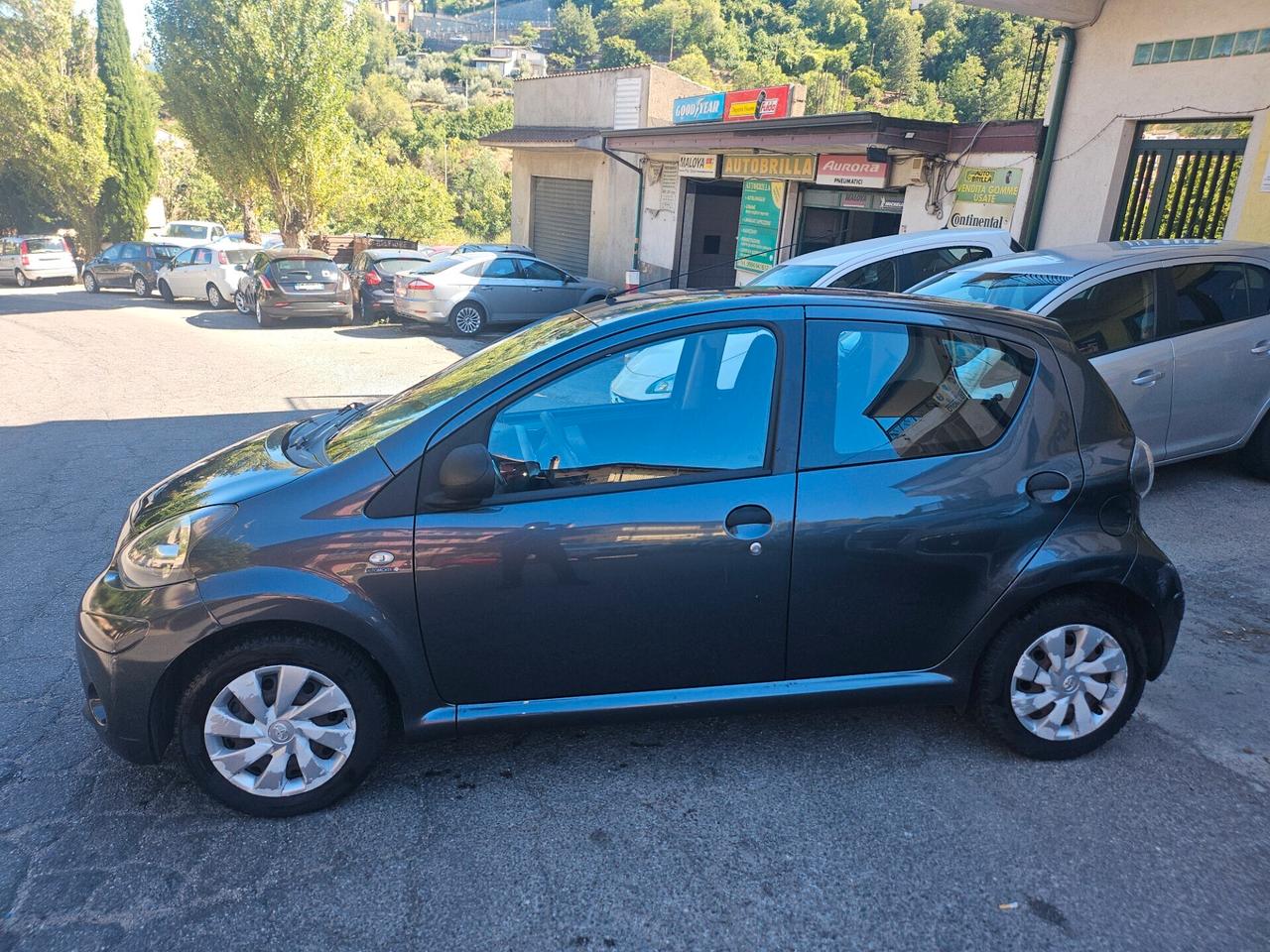 Toyota Aygo 1.0 69 CV Solo 98.000km 2014