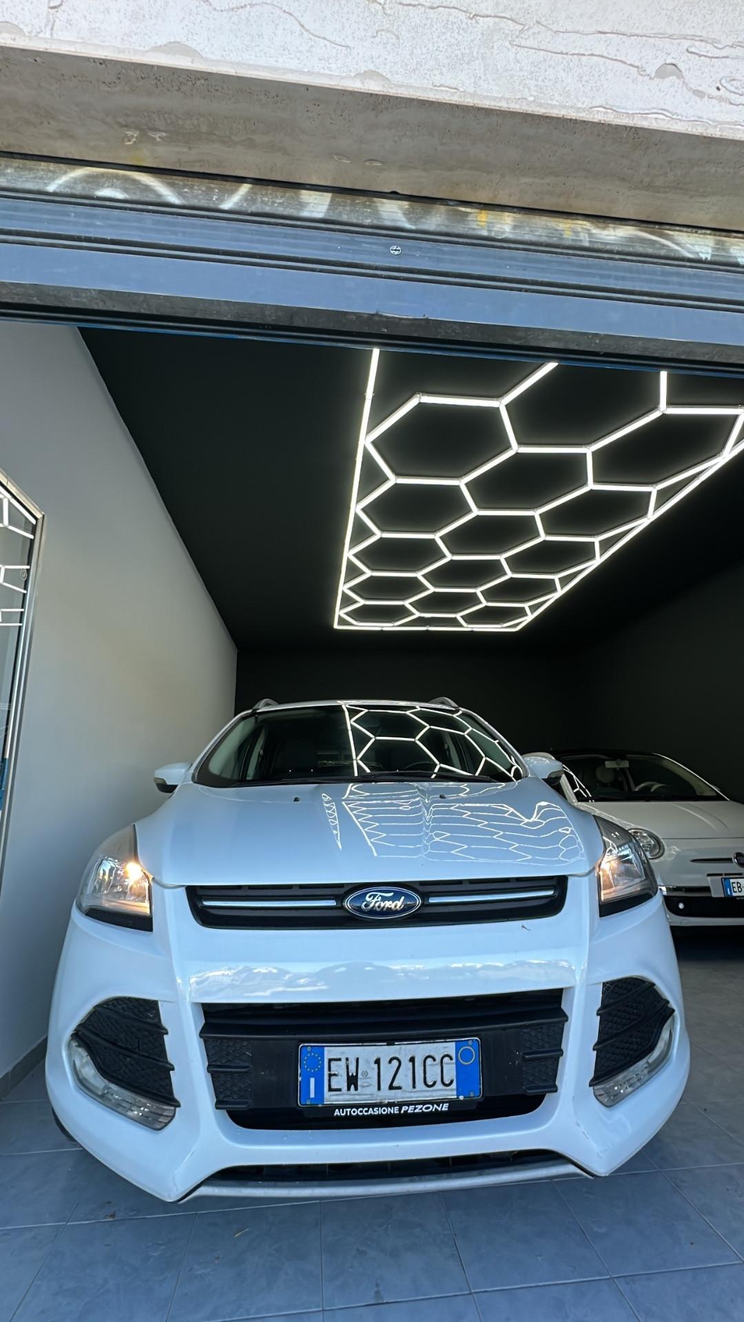 Ford Kuga 2.0 TDCI 140 CV 2WD