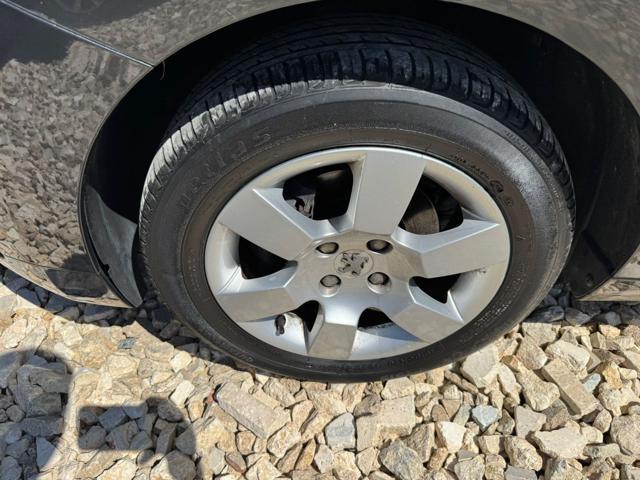 PEUGEOT 5008 1.6 HDi 112CV Business