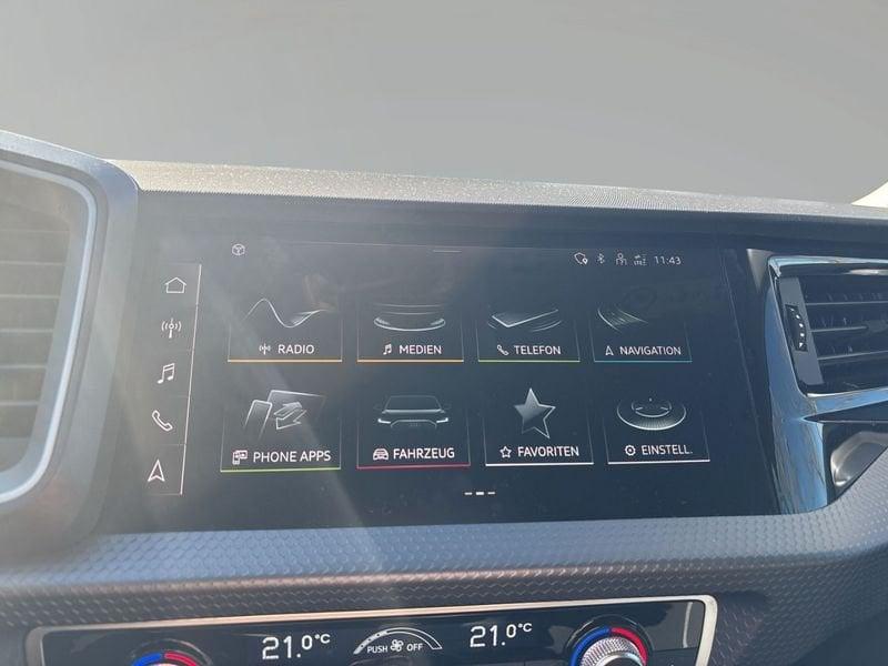 Audi A1 SPB 30 TFSI Advanced Black Pack 17" Cockpit
