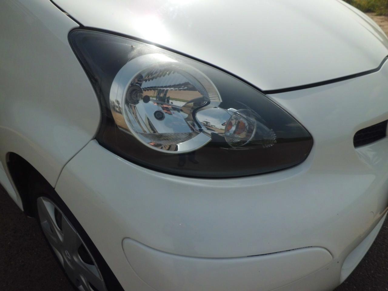 Toyota Aygo 1.0 12V VVT-i 5 porte Sol Connect