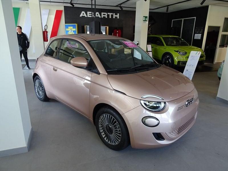 FIAT 500 500e Berlina 23,8 kWh