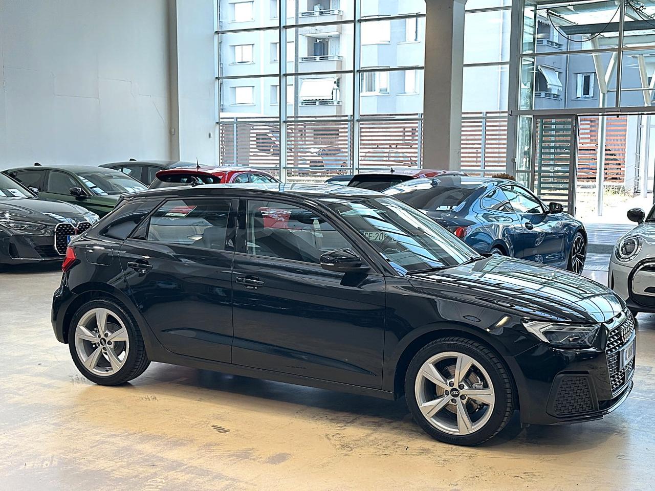 Audi A1 Sportback 30 1.0 tfsi Admired Advanced 110cv s-tronic-Carplay-LED-17"