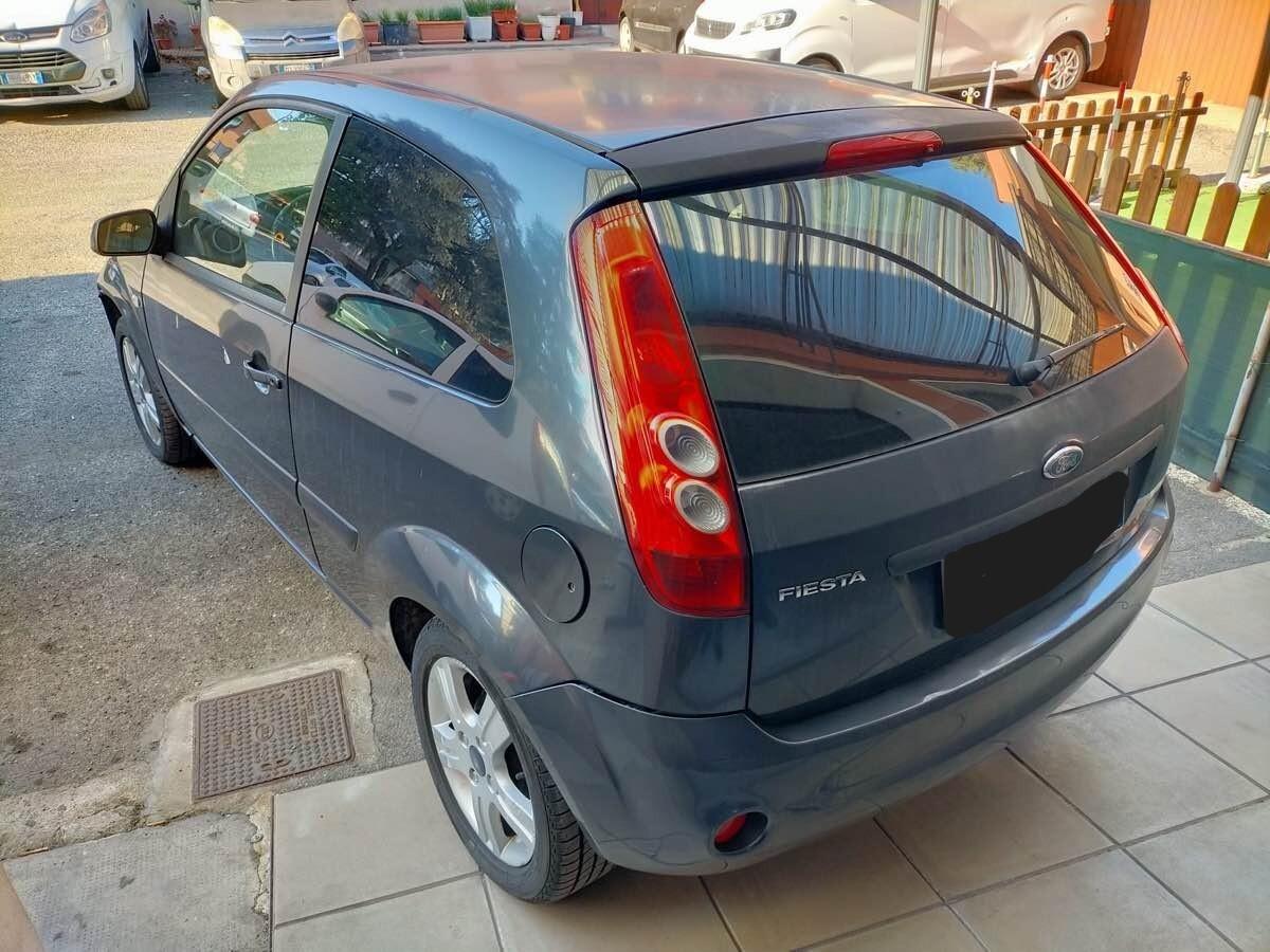 Ford Fiesta 1.2 GHIA