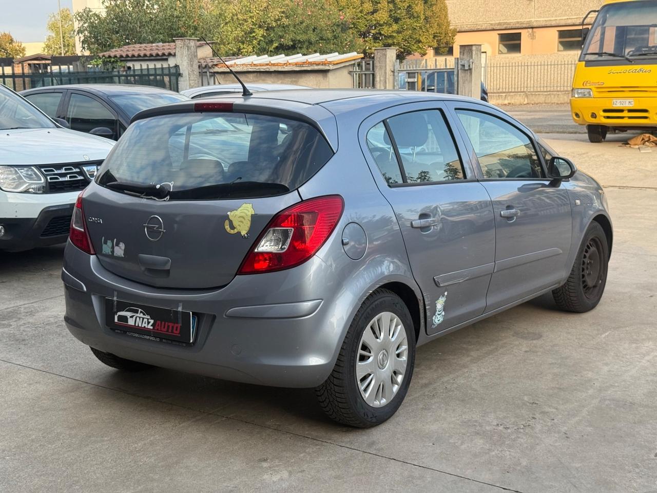 Opel Corsa 1.2 5 porte Cosmo