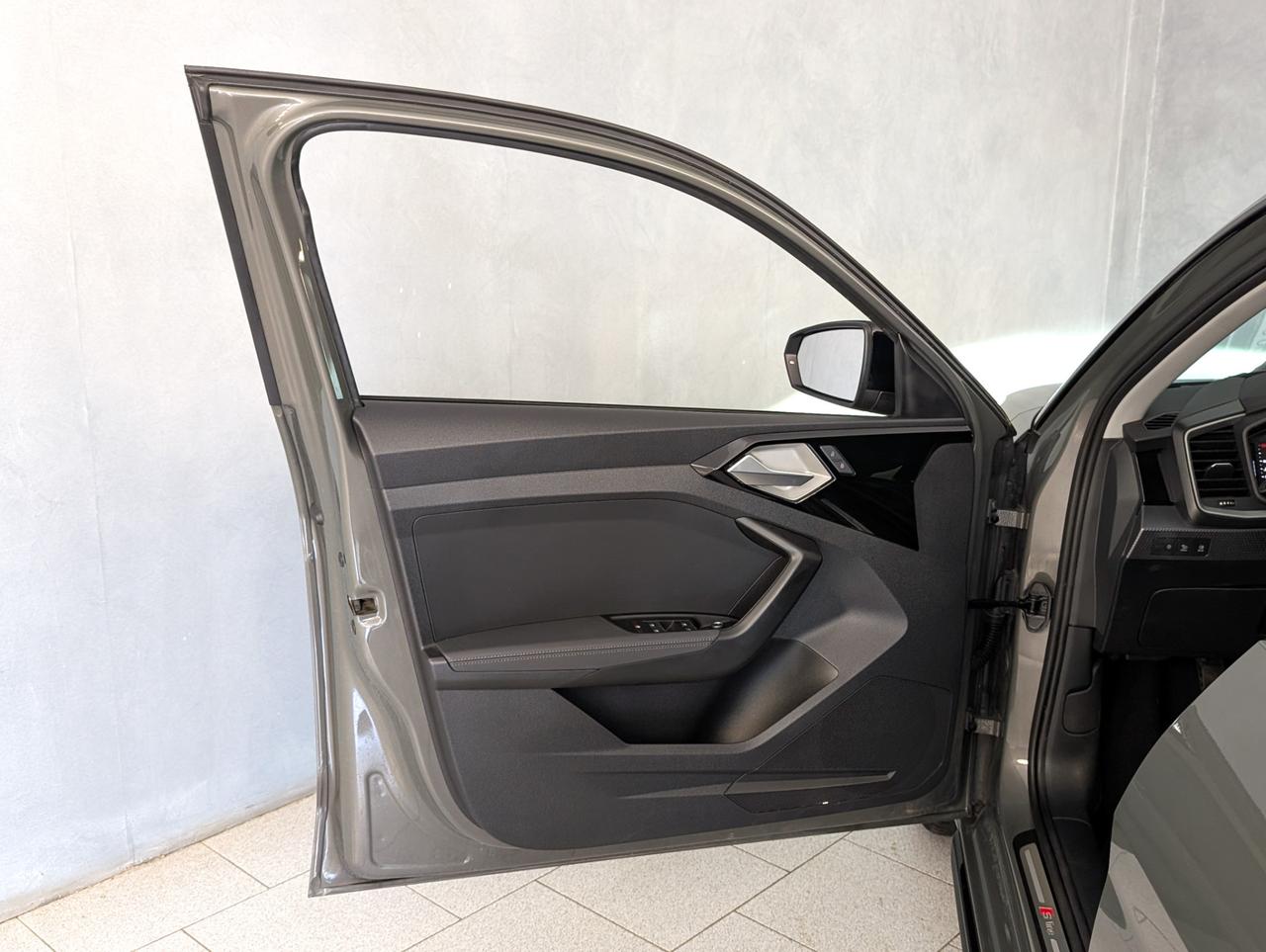 Audi A1 30 TFSI 116cv Adrenalin Black Edition S line