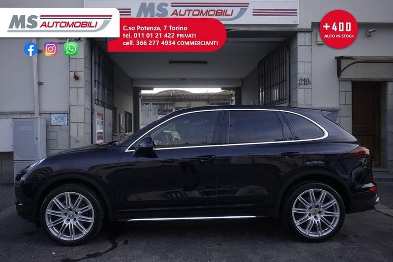 Porsche Cayenne Porsche Cayenne 3.0 tiptronic 184KW ANNO 2016