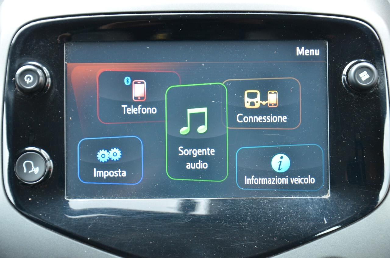 Toyota Aygo 1.0 VVT-i 72 CV 5 porte x-clusiv