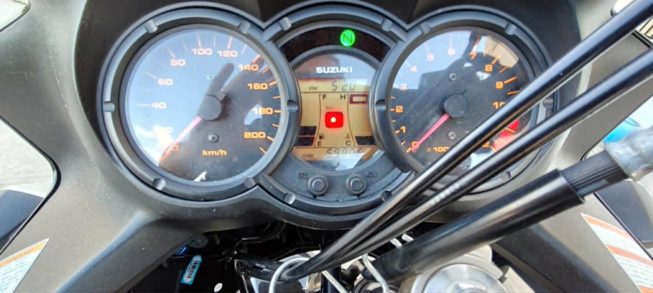 Suzuki V Strom DL 650