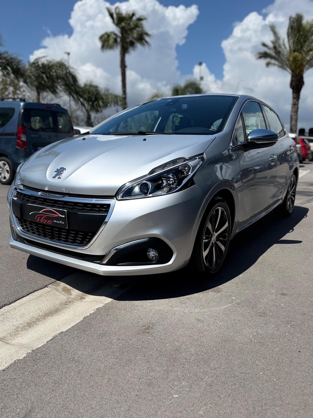 Peugeot 208 BlueHDi 100 5 porte Allure