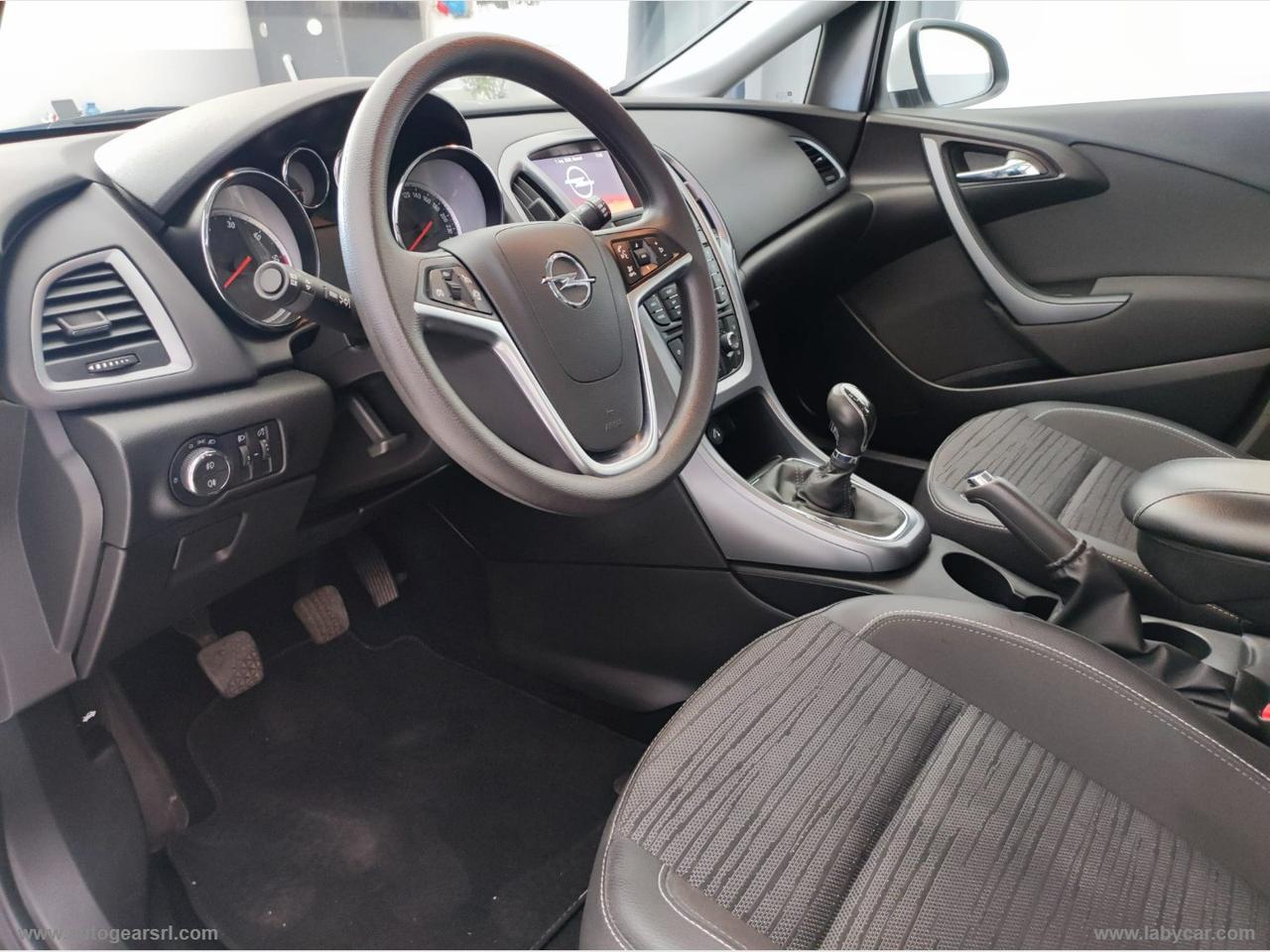 OPEL Astra 1.6 CDTI EcoFLEX S&S ST Cosmo
