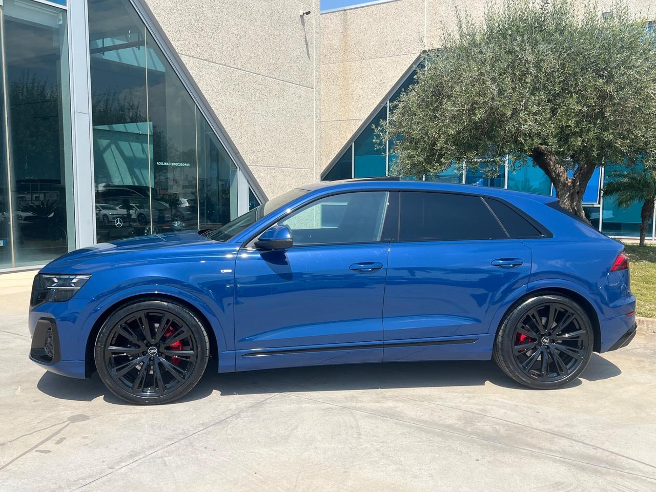 Audi Q8 SUV TDI quattro 210 kW tiptronic S line edition Possibilità noleggio no scoring