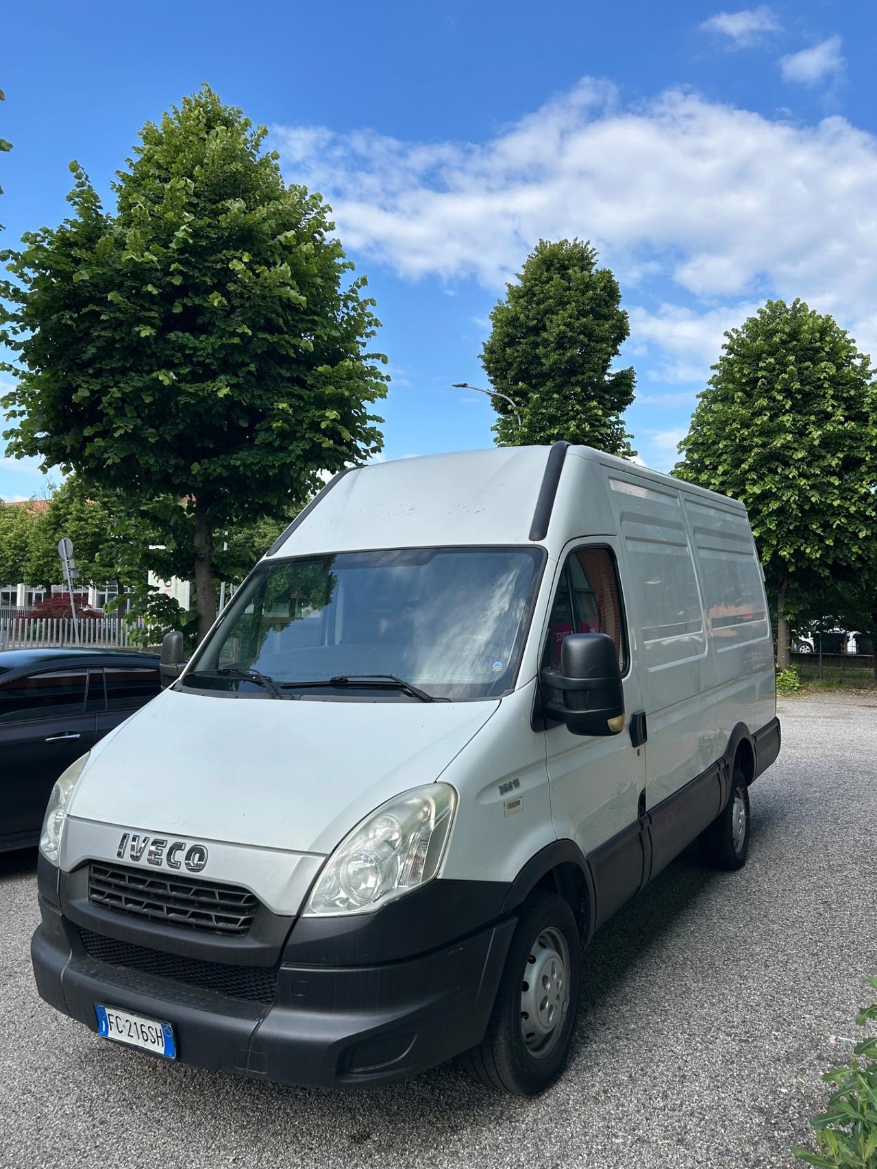 Iveco Daily tetto alto