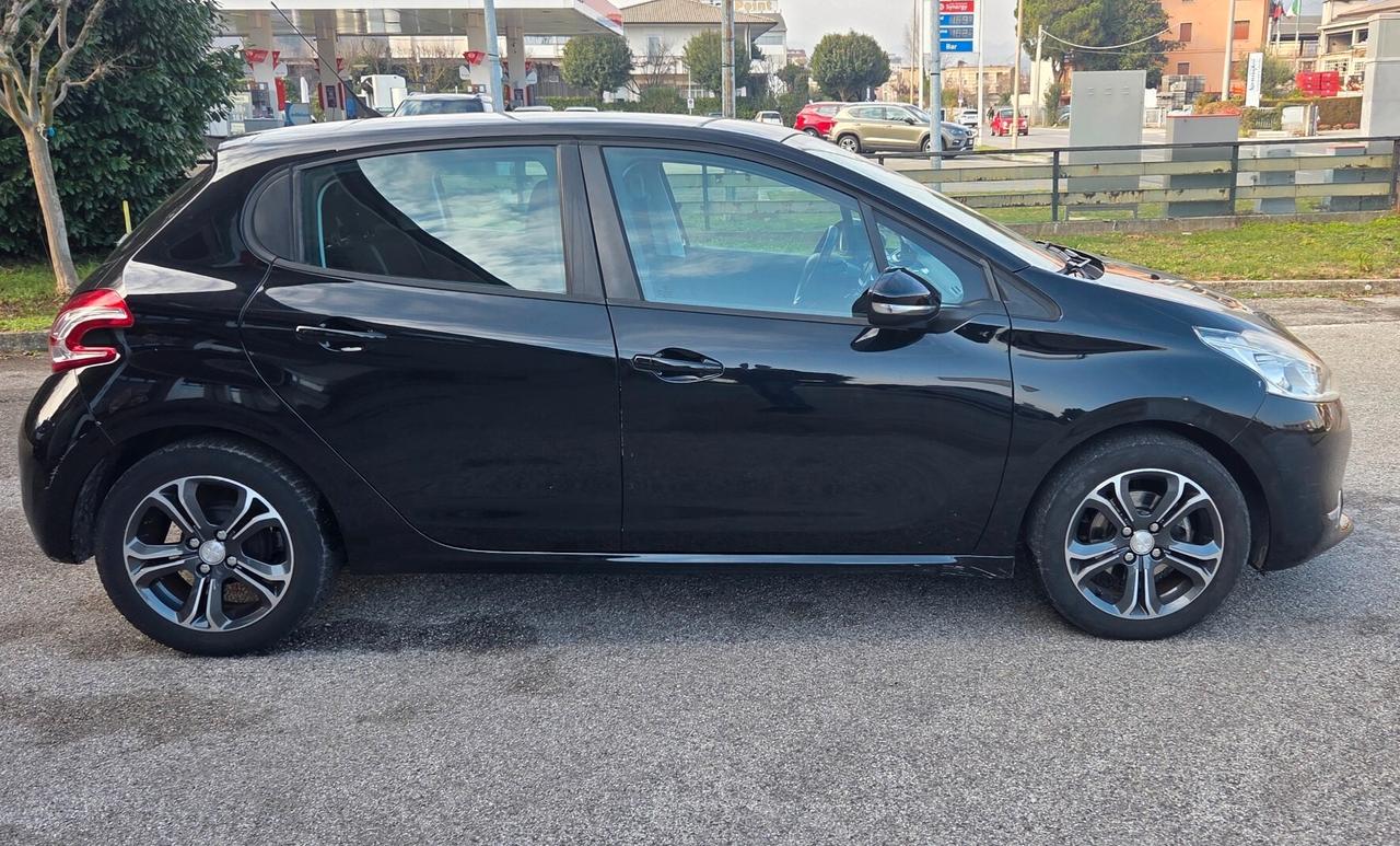 Peugeot 208 1.2 82CV 5 porte Allure