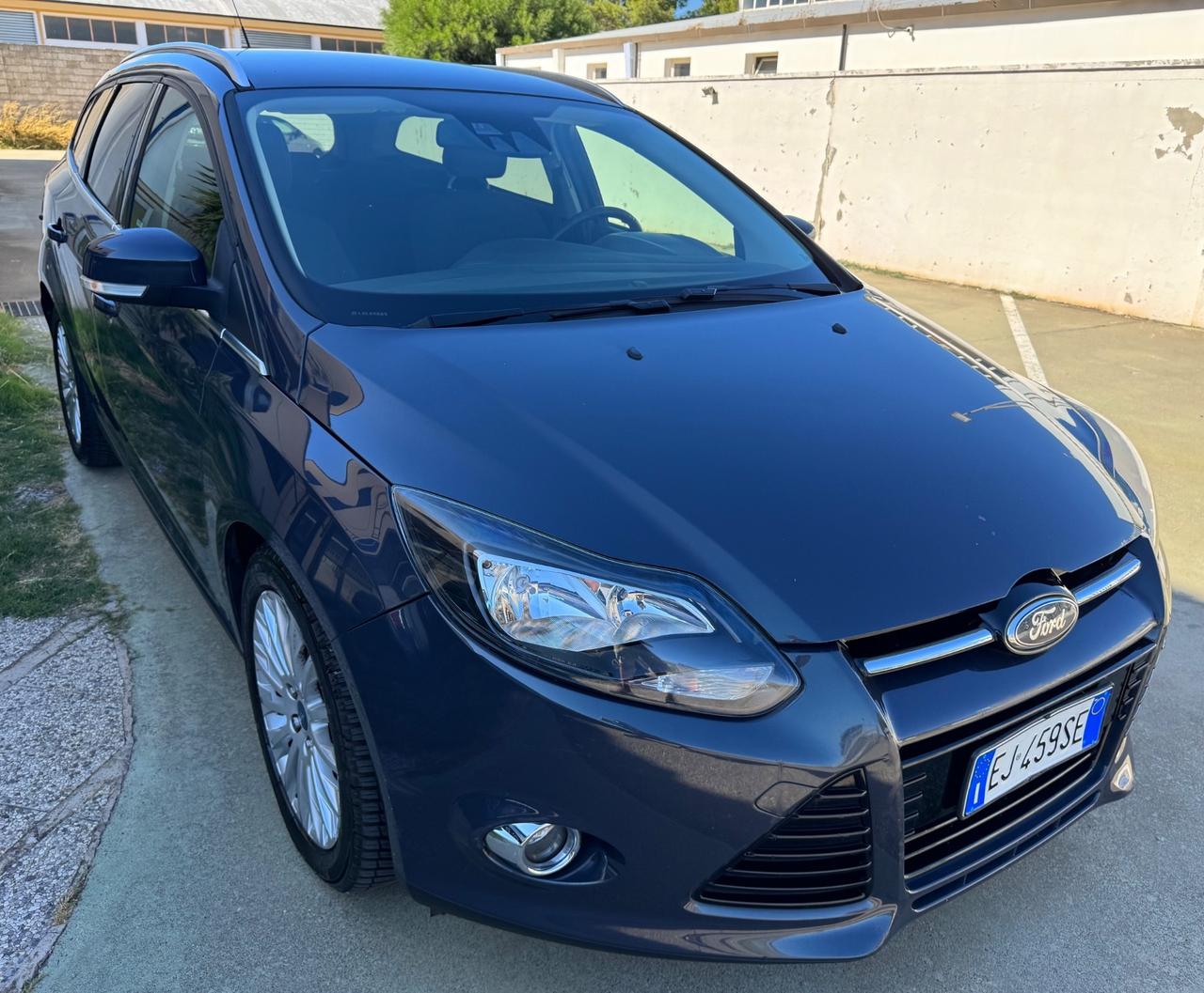 Ford Focus 1.6 TDCi 115 CV SW Titanium -122.000 KM-
