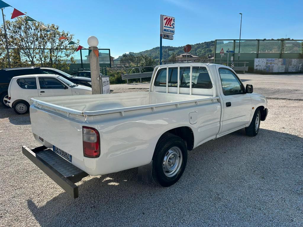 TOYOTA Hilux hi-lux 2.5 d-4d