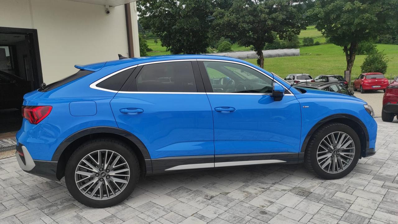 AUDI Q3 2.0 TDI 150CV 2WD S TRONIC S LINE