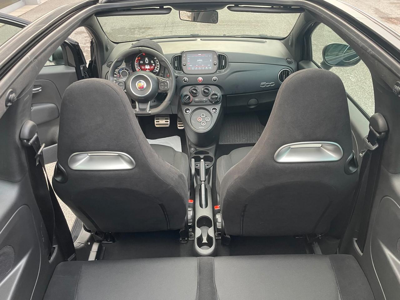 Abarth 695 C 1.4 Turbo T-Jet 180 CV M.T.A.