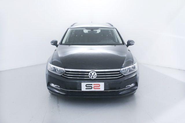 VOLKSWAGEN Passat Variant 2.0 TDI DSG Business BlueMotion Tech Fari LED