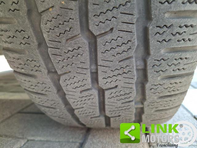 FORD Transit Custom 300 2.0 EcoBlue 130 aut. Titanium GARANZIA INCLUSA